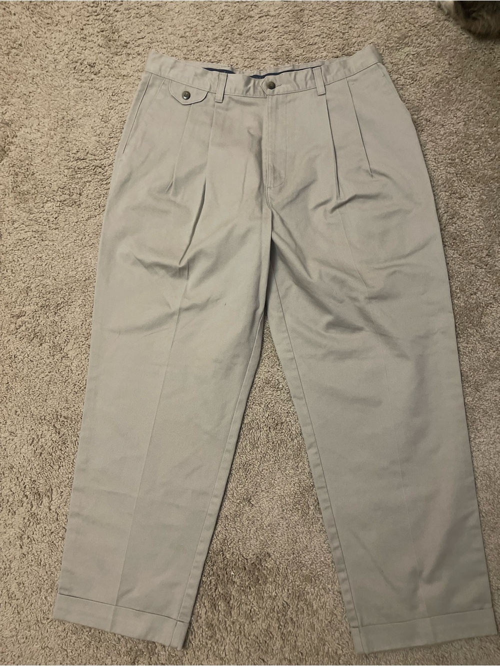 Dockers Mens Pleated Chino Pants - Light taupe, vintage. 5 pockets